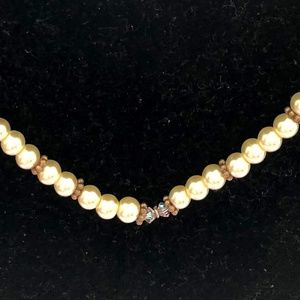 Pearl beaded necklace